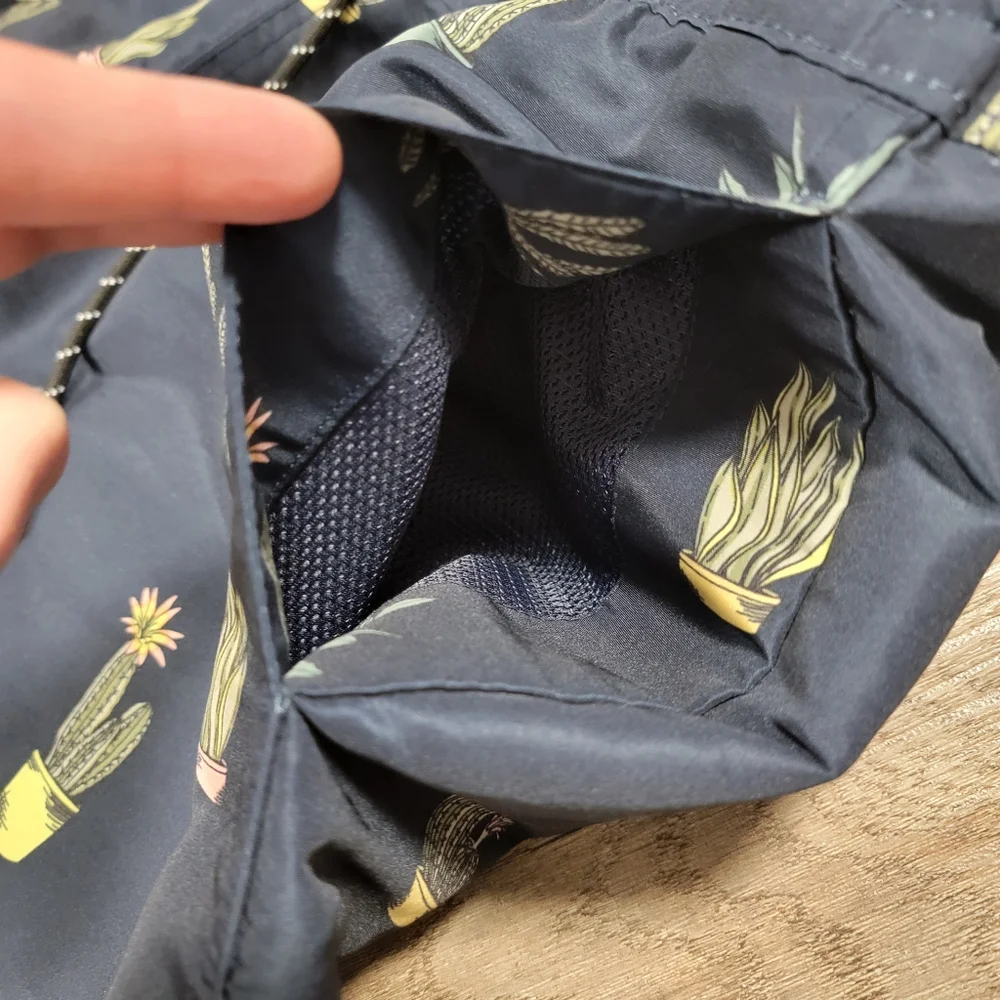 Aeropostale Cacti Kickback Jogger Shorts Board Shorts Swim Trunks Cactus Medium